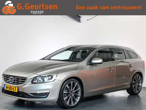 Annonce VOLVO V60 Essence 2015 d'occasion 