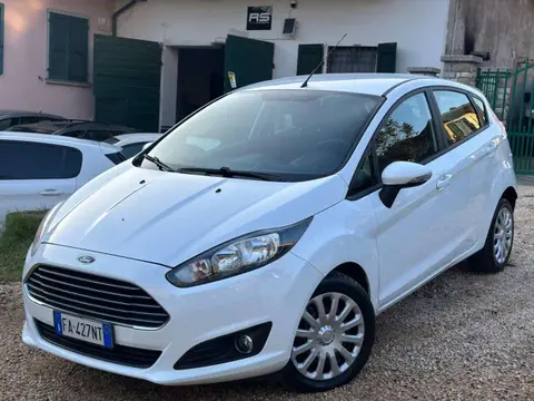 Annonce FORD FIESTA GPL 2015 d'occasion 