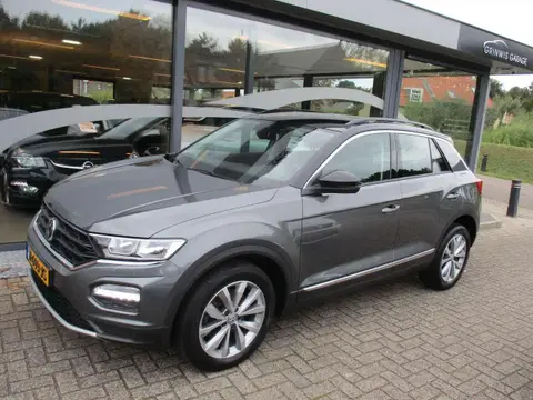 Annonce VOLKSWAGEN T-ROC Essence 2018 d'occasion 