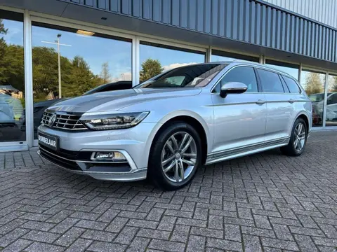 Annonce VOLKSWAGEN PASSAT Essence 2019 d'occasion 