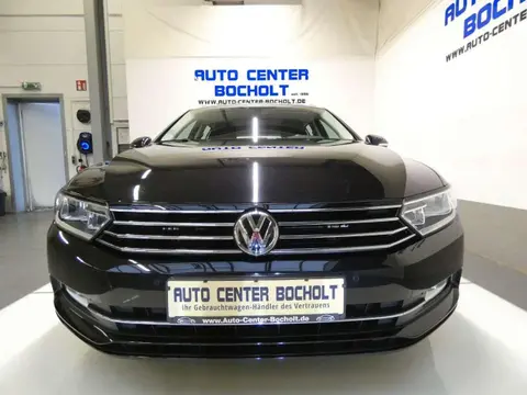 Used VOLKSWAGEN PASSAT Petrol 2018 Ad 