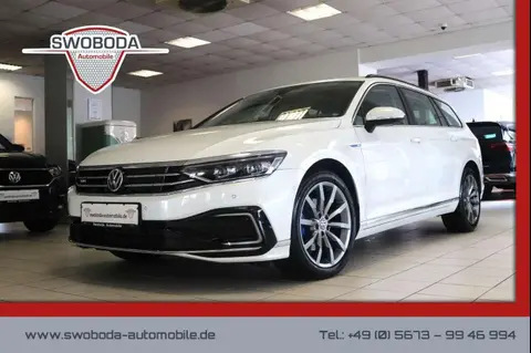 Used VOLKSWAGEN PASSAT Hybrid 2020 Ad 