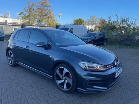 Used VOLKSWAGEN GOLF Petrol 2017 Ad 