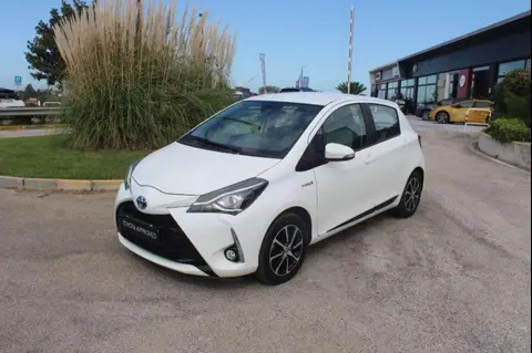 Used TOYOTA YARIS Hybrid 2019 Ad 