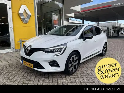 Used RENAULT CLIO Petrol 2022 Ad 