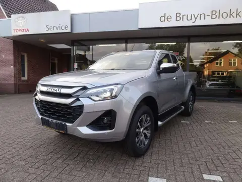 Annonce TOYOTA HILUX Diesel 2024 d'occasion 