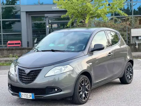 Annonce LANCIA YPSILON Essence 2015 d'occasion 