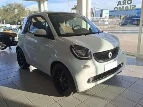 Annonce SMART FORTWO Essence 2016 d'occasion 