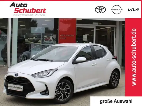 Used TOYOTA YARIS Hybrid 2023 Ad Germany