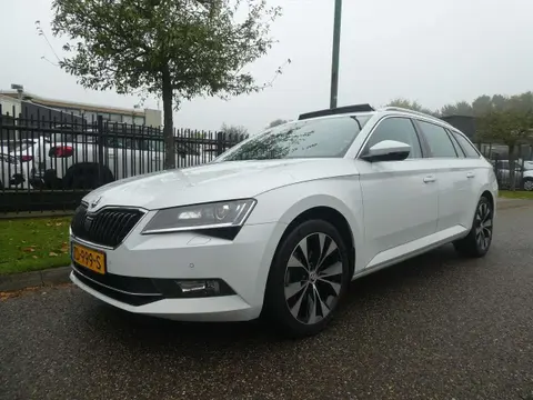 Used SKODA SUPERB Petrol 2019 Ad 