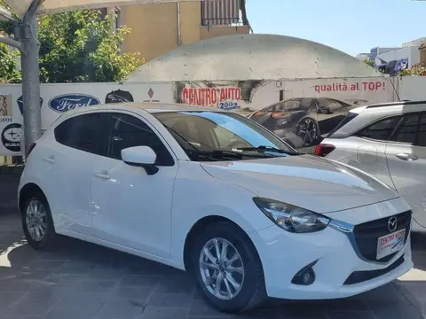 Annonce MAZDA 2 Essence 2015 d'occasion 