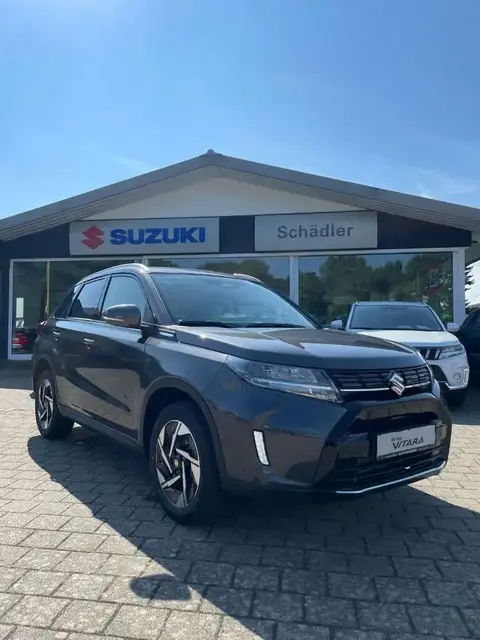 Used SUZUKI VITARA Hybrid 2024 Ad 