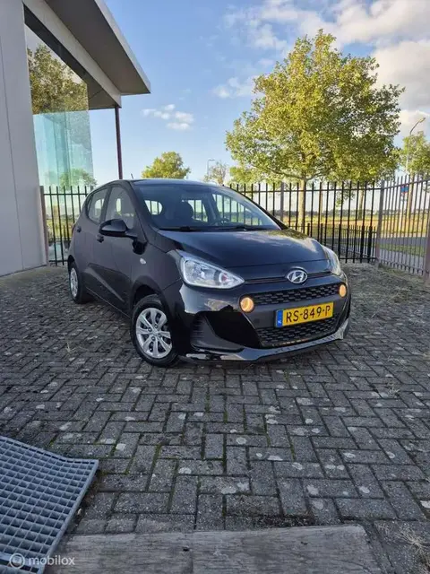 Annonce HYUNDAI I10 Essence 2018 d'occasion 