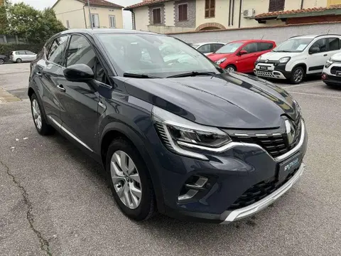 Used RENAULT CAPTUR Hybrid 2021 Ad 