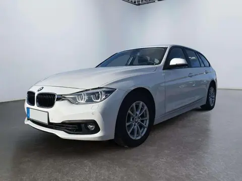 Used BMW SERIE 3 Petrol 2019 Ad 