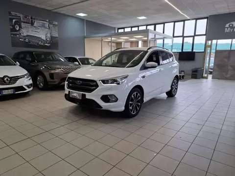 Annonce FORD KUGA Diesel 2017 d'occasion 