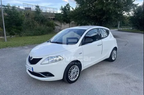 Annonce LANCIA YPSILON Essence 2016 d'occasion 