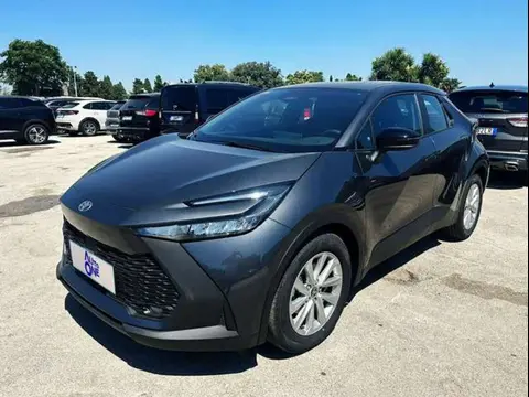 Used TOYOTA C-HR Hybrid 2024 Ad 