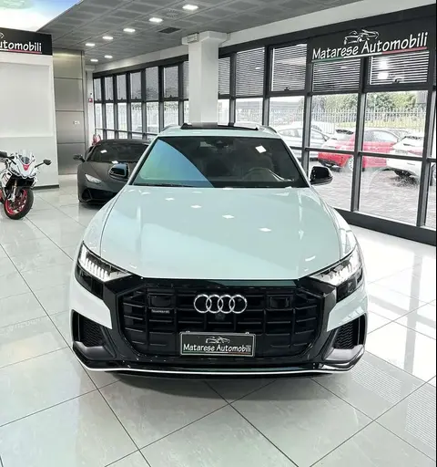 Used AUDI Q8 Hybrid 2019 Ad 