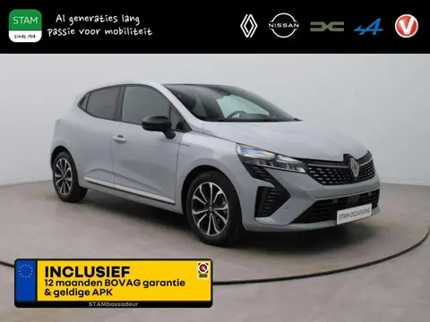 Annonce RENAULT CLIO Essence 2024 d'occasion 