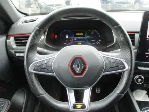 Used RENAULT ARKANA Hybrid 2021 Ad 