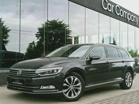 Used VOLKSWAGEN PASSAT Petrol 2019 Ad Belgium