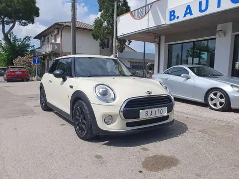 Used MINI ONE Petrol 2017 Ad 