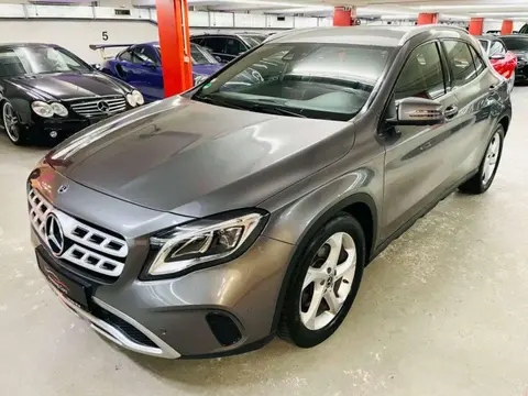 Annonce MERCEDES-BENZ CLASSE GLA Essence 2019 d'occasion Allemagne