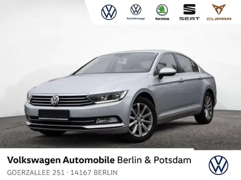 Used VOLKSWAGEN PASSAT Petrol 2017 Ad 