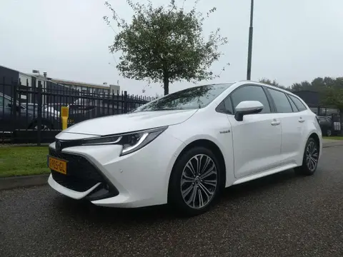 Used TOYOTA COROLLA Hybrid 2019 Ad 