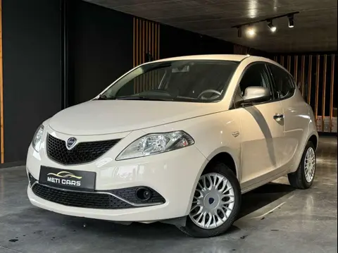 Annonce LANCIA YPSILON Essence 2017 d'occasion 