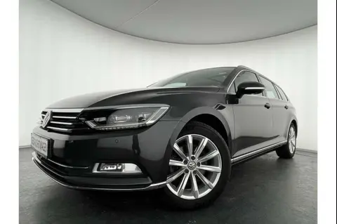 Used VOLKSWAGEN PASSAT Petrol 2019 Ad 