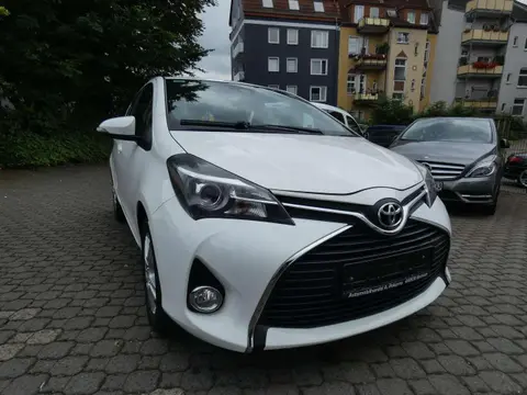 Annonce TOYOTA YARIS Essence 2016 d'occasion Allemagne