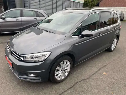 Used VOLKSWAGEN TOURAN Petrol 2016 Ad 