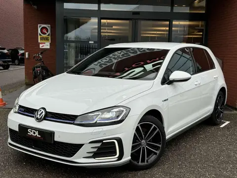 Used VOLKSWAGEN GOLF Hybrid 2018 Ad 