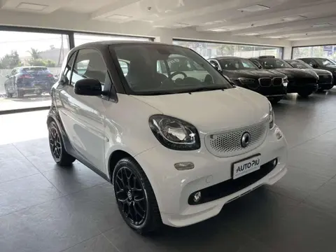 Annonce SMART FORTWO Essence 2019 d'occasion 