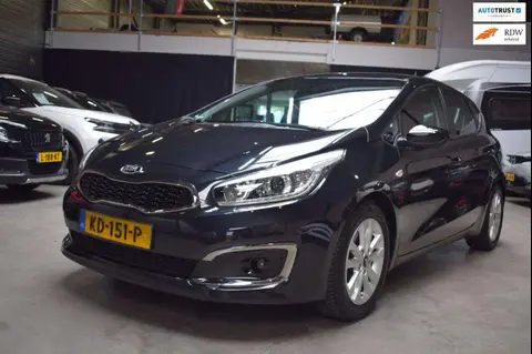 Used KIA CEED Petrol 2016 Ad 