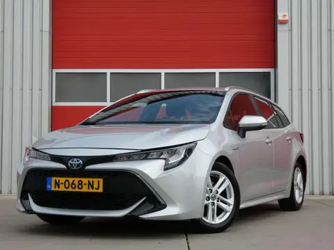 Used TOYOTA COROLLA Hybrid 2021 Ad 