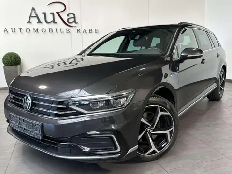 Used VOLKSWAGEN PASSAT Hybrid 2021 Ad 