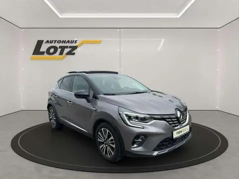 Used RENAULT CAPTUR Hybrid 2021 Ad 