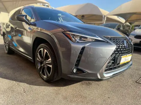 Annonce LEXUS UX Essence 2019 d'occasion 