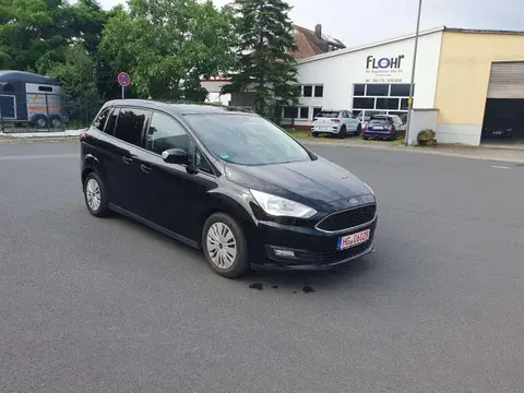 Used FORD GRAND C-MAX Petrol 2017 Ad 