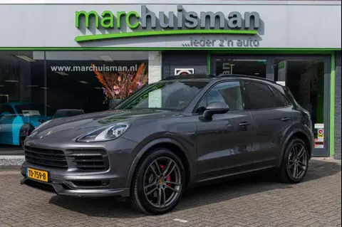 Used PORSCHE CAYENNE Hybrid 2018 Ad 