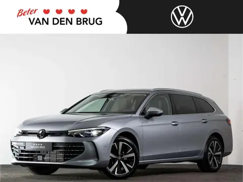 Annonce VOLKSWAGEN PASSAT Essence 2024 d'occasion 