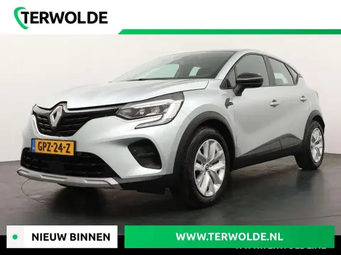 Used RENAULT CAPTUR Hybrid 2022 Ad 