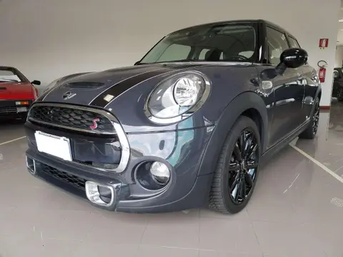 Used MINI COOPER Diesel 2018 Ad 