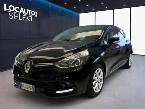 Used RENAULT CLIO Diesel 2017 Ad 