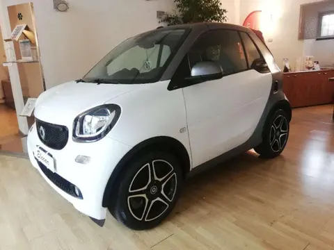 Annonce SMART FORTWO Essence 2017 d'occasion 