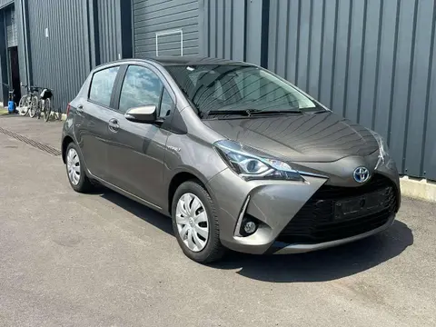 Used TOYOTA YARIS Hybrid 2019 Ad 