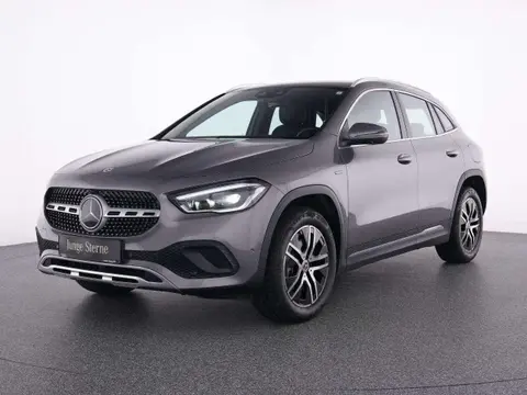 Used MERCEDES-BENZ CLASSE GLA Hybrid 2020 Ad 